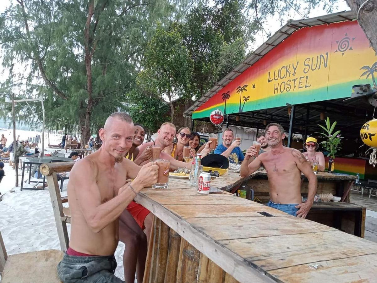 Lucky Sun Saracen Bay Hostel Đảo Koh Rong Samloem Ngoại thất bức ảnh