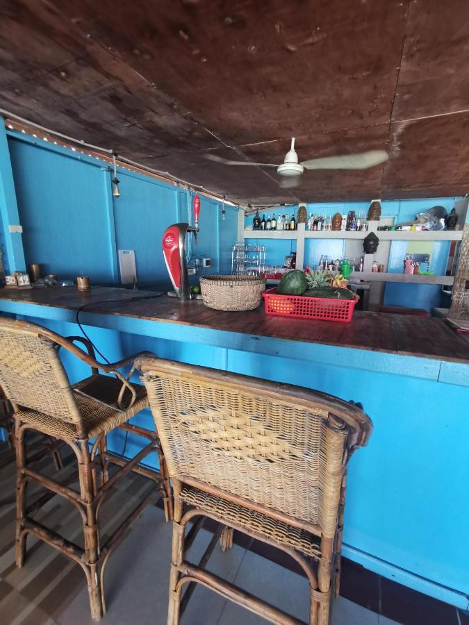 Lucky Sun Saracen Bay Hostel Đảo Koh Rong Samloem Ngoại thất bức ảnh
