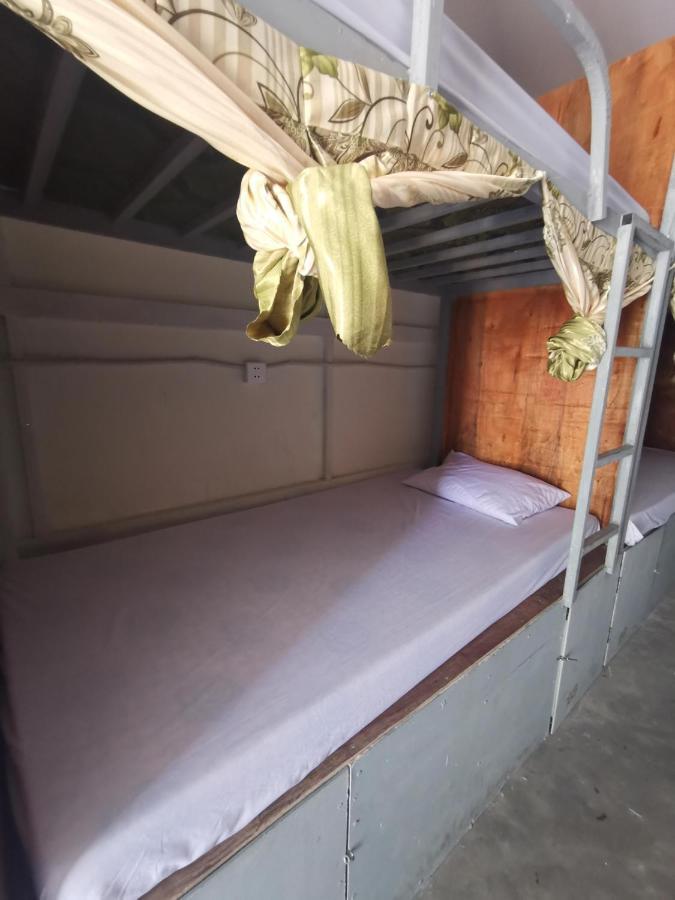 Lucky Sun Saracen Bay Hostel Đảo Koh Rong Samloem Ngoại thất bức ảnh