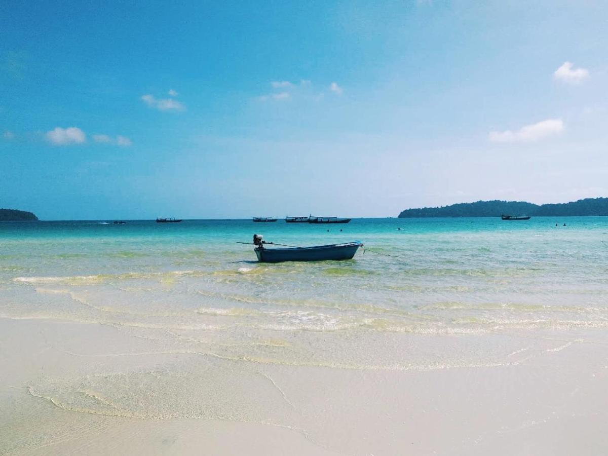 Lucky Sun Saracen Bay Hostel Đảo Koh Rong Samloem Ngoại thất bức ảnh